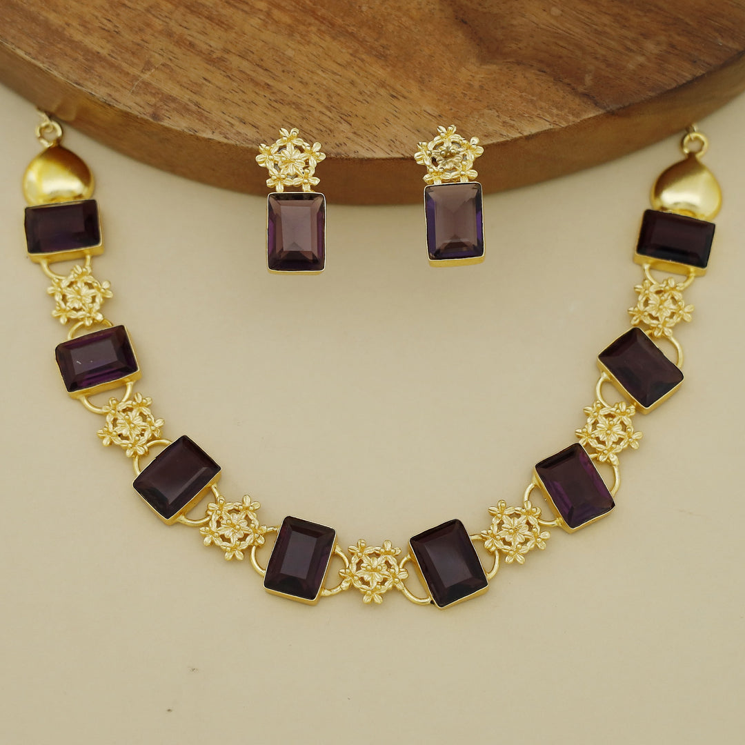 Royal Sparkle Neckpiece Plus Stud