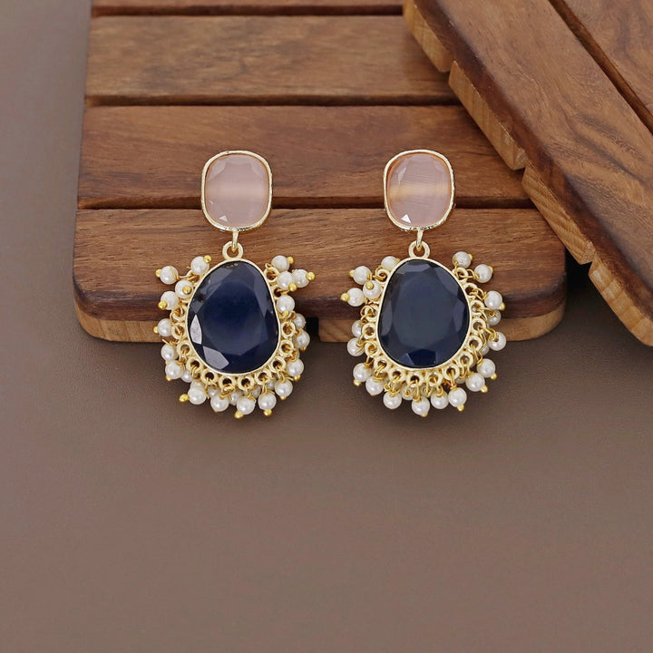 Meara Glossy Cluster Pearl Earring