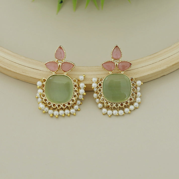 Kaither Cluster Pearl Earring