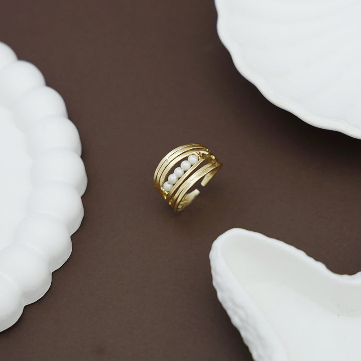 Jasleen Golden Pearl RIng