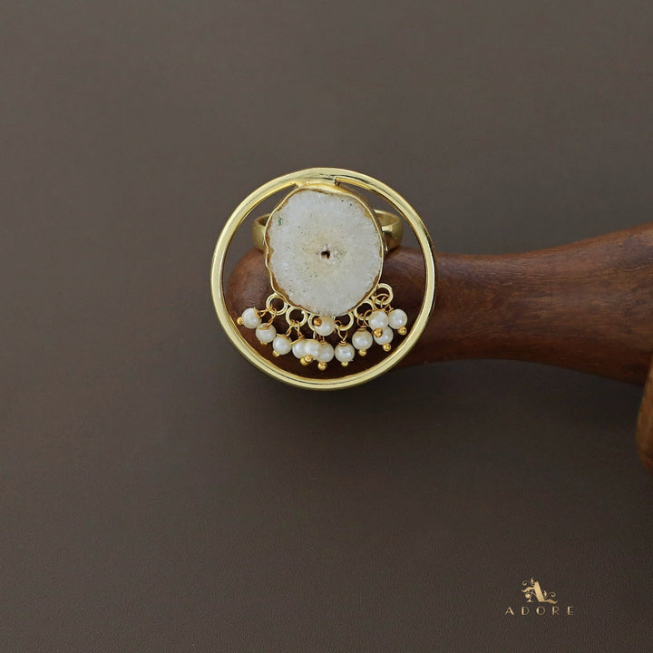 Mihika Round Agate with Pearl Ring