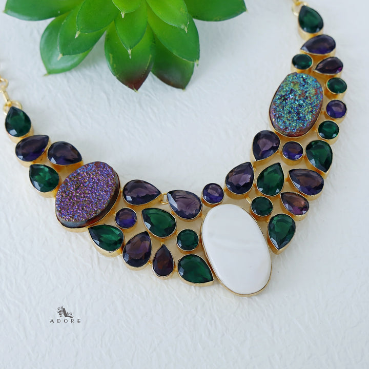 Lamea Neckpiece