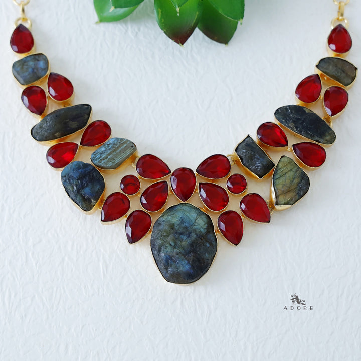 Elrasa Neckpiece