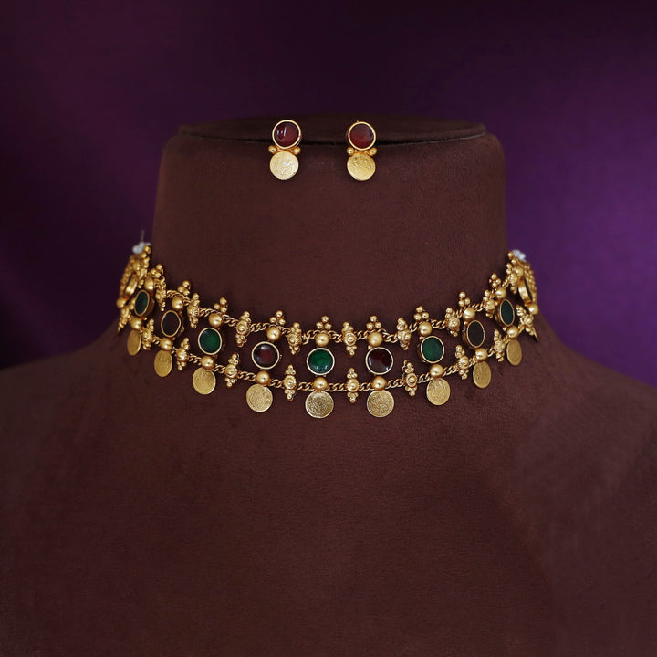 Jyotirmayee Mini Kashi Circle Enamel Choker With Earring