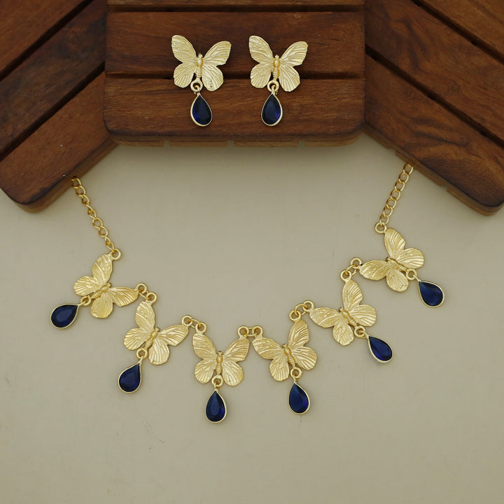 Gold Papillio Drop Glossy Neckpiece With Earring