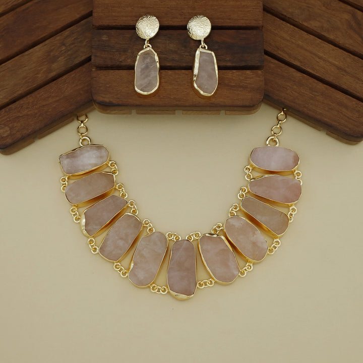 Piera Raw Stone Neckpiece With Earring