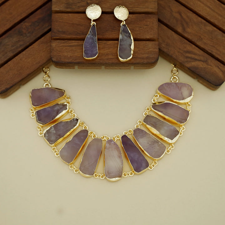 Piera Raw Stone Neckpiece With Earring