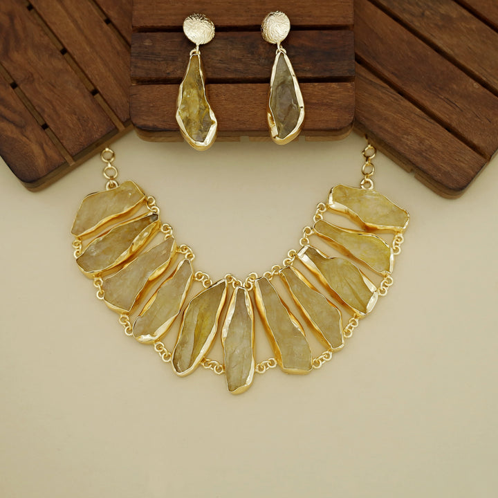 Piera Raw Stone Neckpiece With Earring