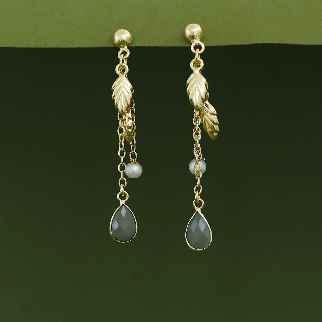 Merceralna Golden Dual Leafy Glossy Pearl Earring