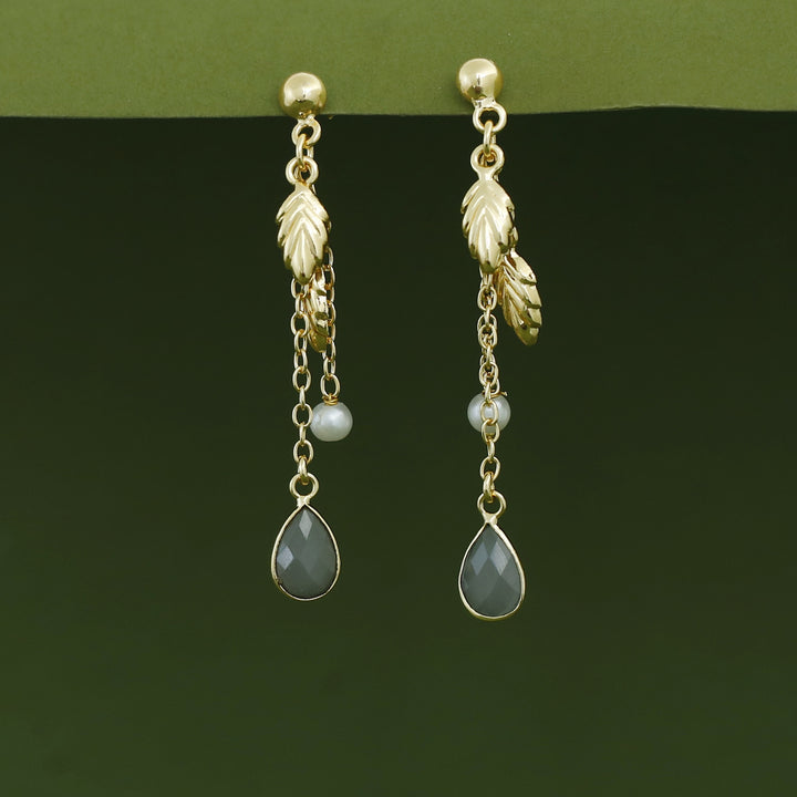 Merceralna Golden Dual Leafy Glossy Pearl Earring