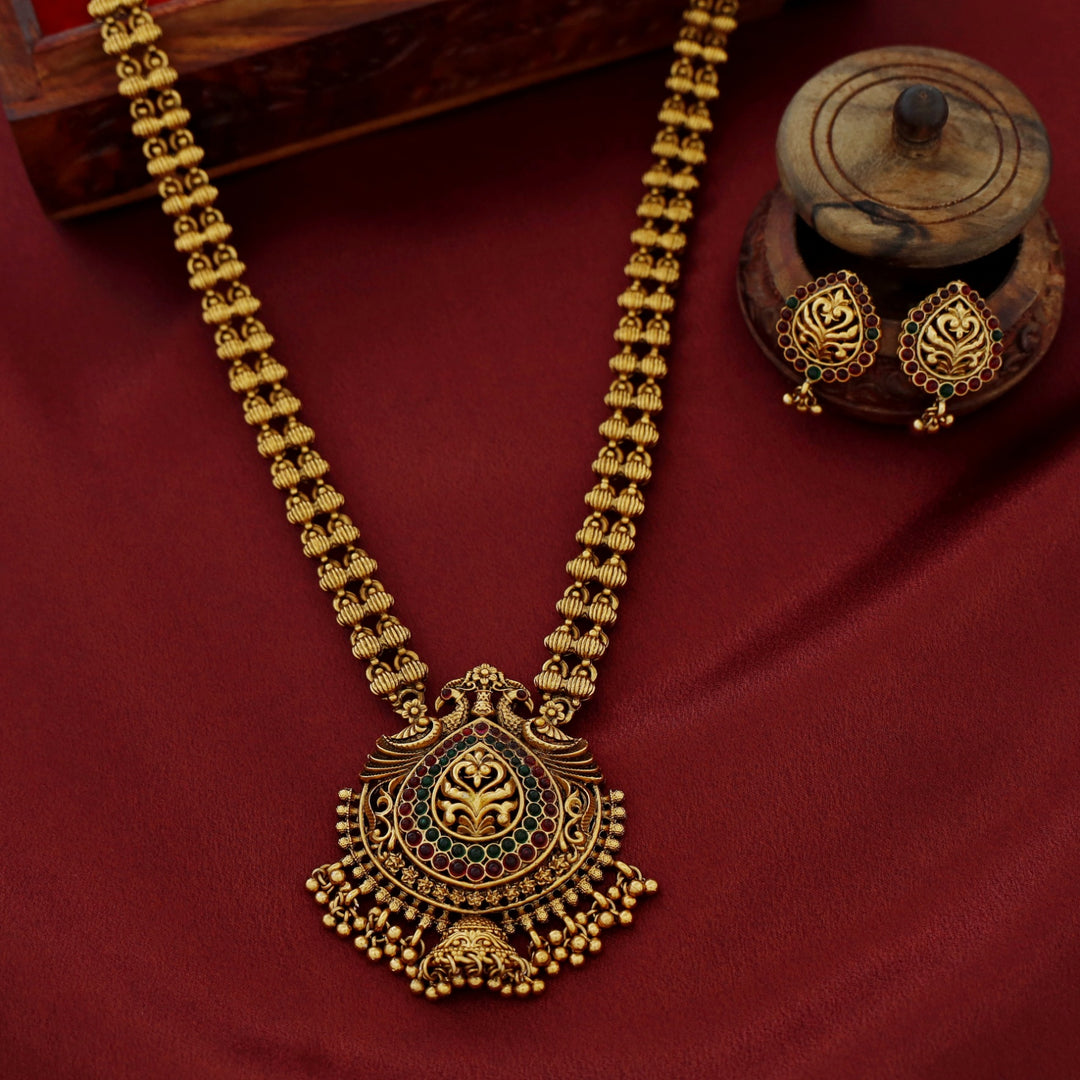 Vedansha Long Haram Neckpiece With Earring