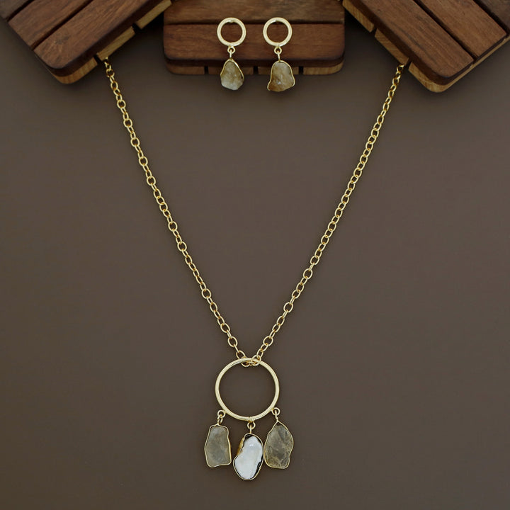 Anabella Raw Stone + Baroque Circle Neckpiece With Earring