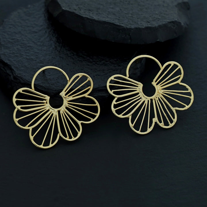 Eleanora Flower Earring