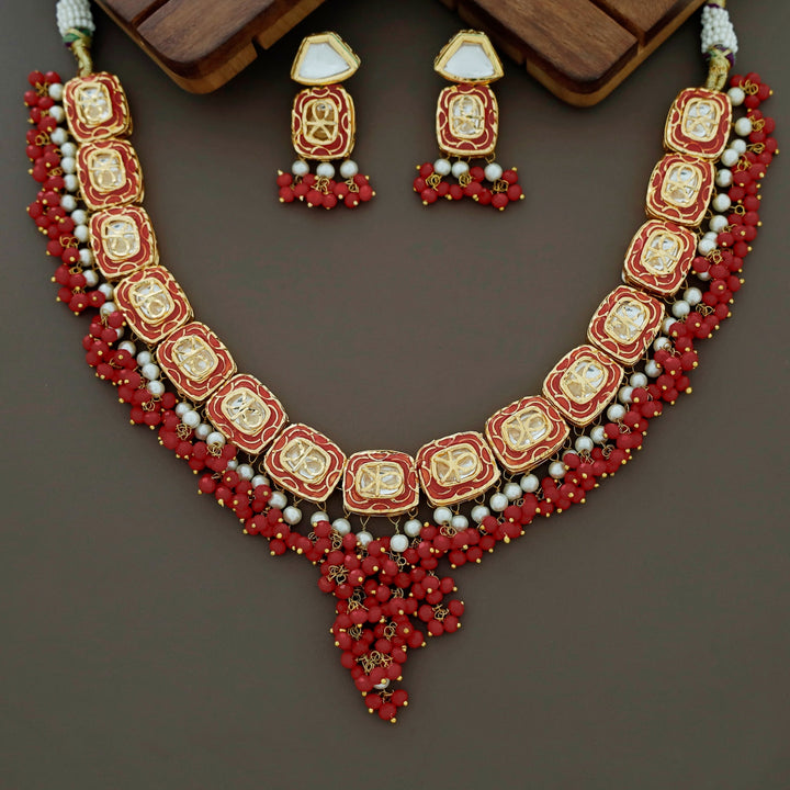 Vyusti Polki Kundan Neckpiece With Earring