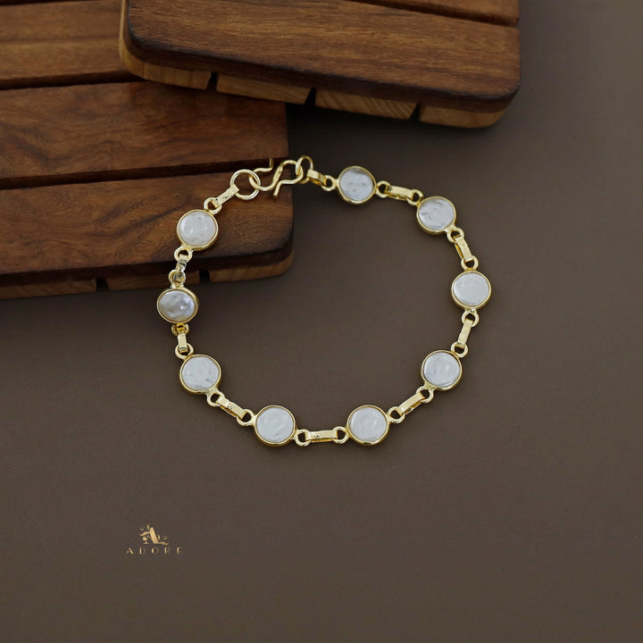 Alisa Golden Circle Baroque Bracelet
