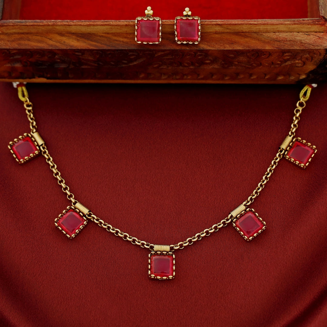 Kareena 5 Kemp Stone Short Neckpiece With Stud
