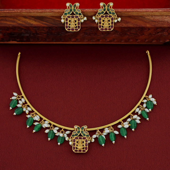 Sasmita Rice Pearl Neckpiece With Earring