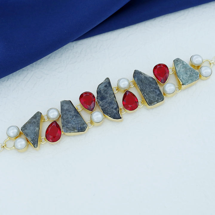 Rayan Glossy And Raw Stone Pearl Choker