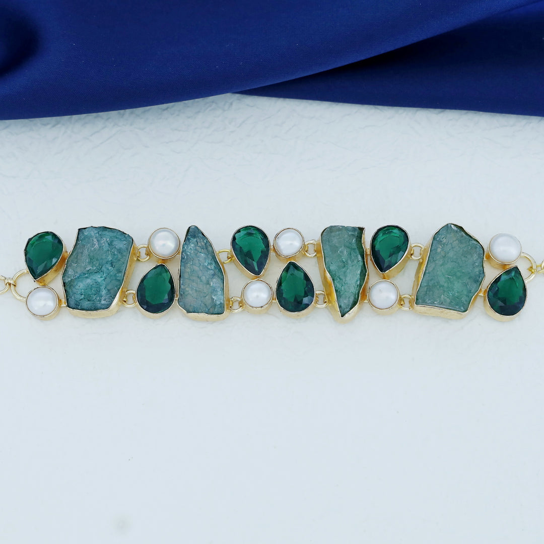 Belle Dyed Stone + Glossy Pearl Choker