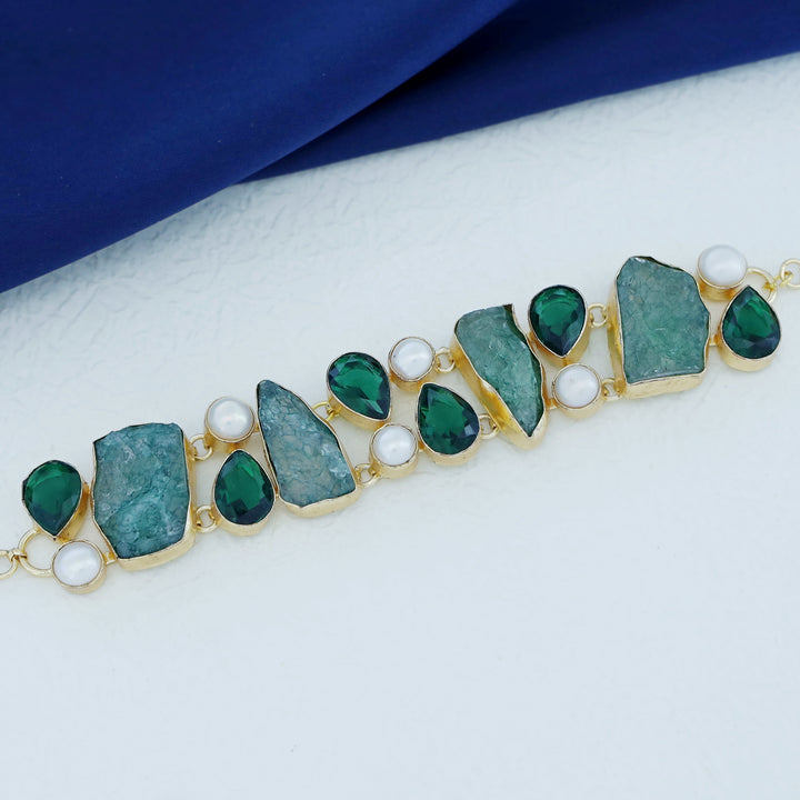 Belle Dyed Stone + Glossy Pearl Choker
