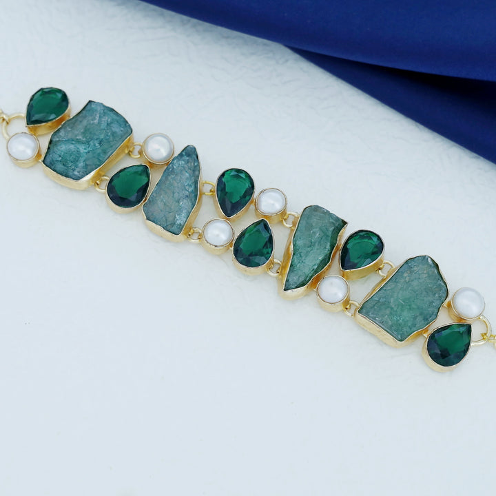 Belle Dyed Stone + Glossy Pearl Choker
