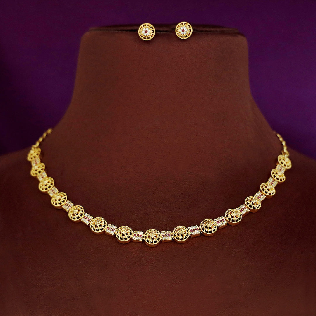 Golden Flower Suqare Short Neckpiece With Stud