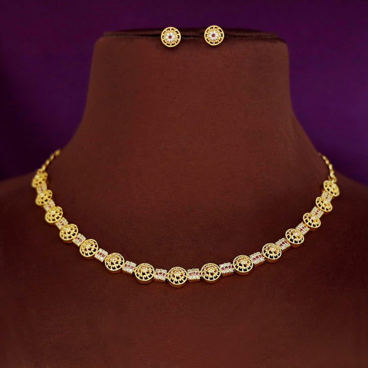 Golden Flower Suqare Short Neckpiece With Stud
