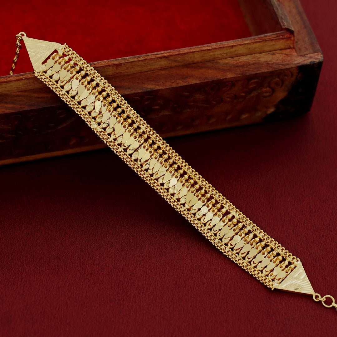 Nidhisha Golden Elakkathali Choker