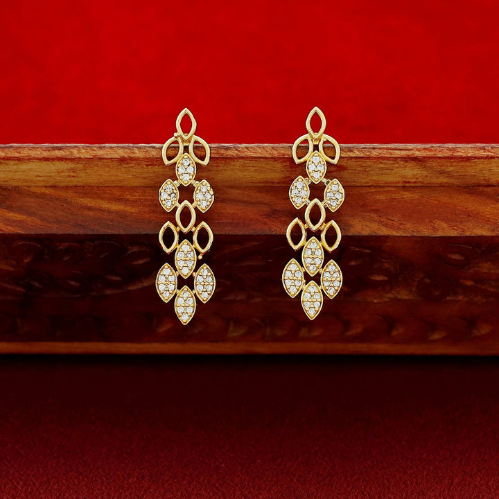 Reeva Golden Short Neckpiece With Earring