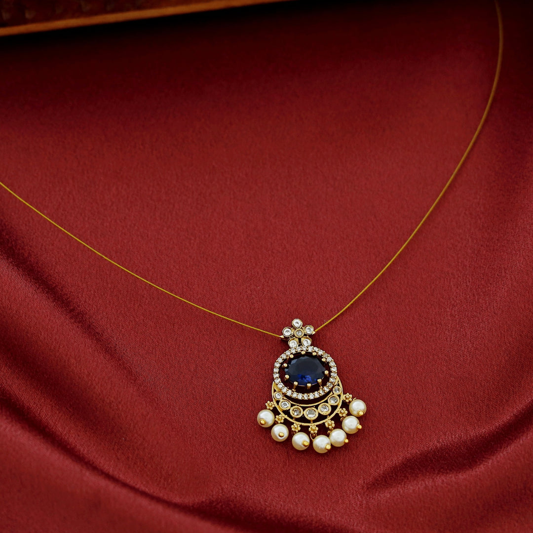 Asmita Pearl Glossy String Neckpiece