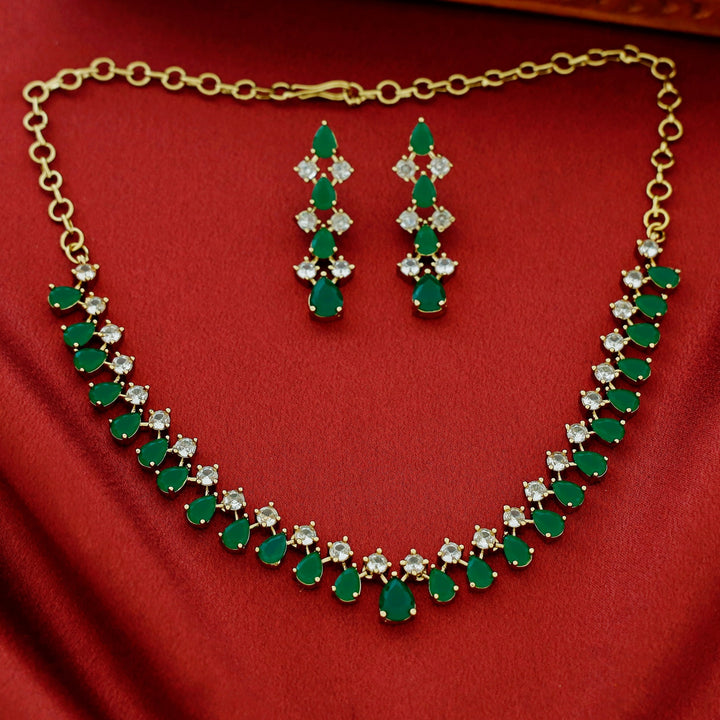 Leilani Claw Glossy Drop Short Neckpiece With Earring