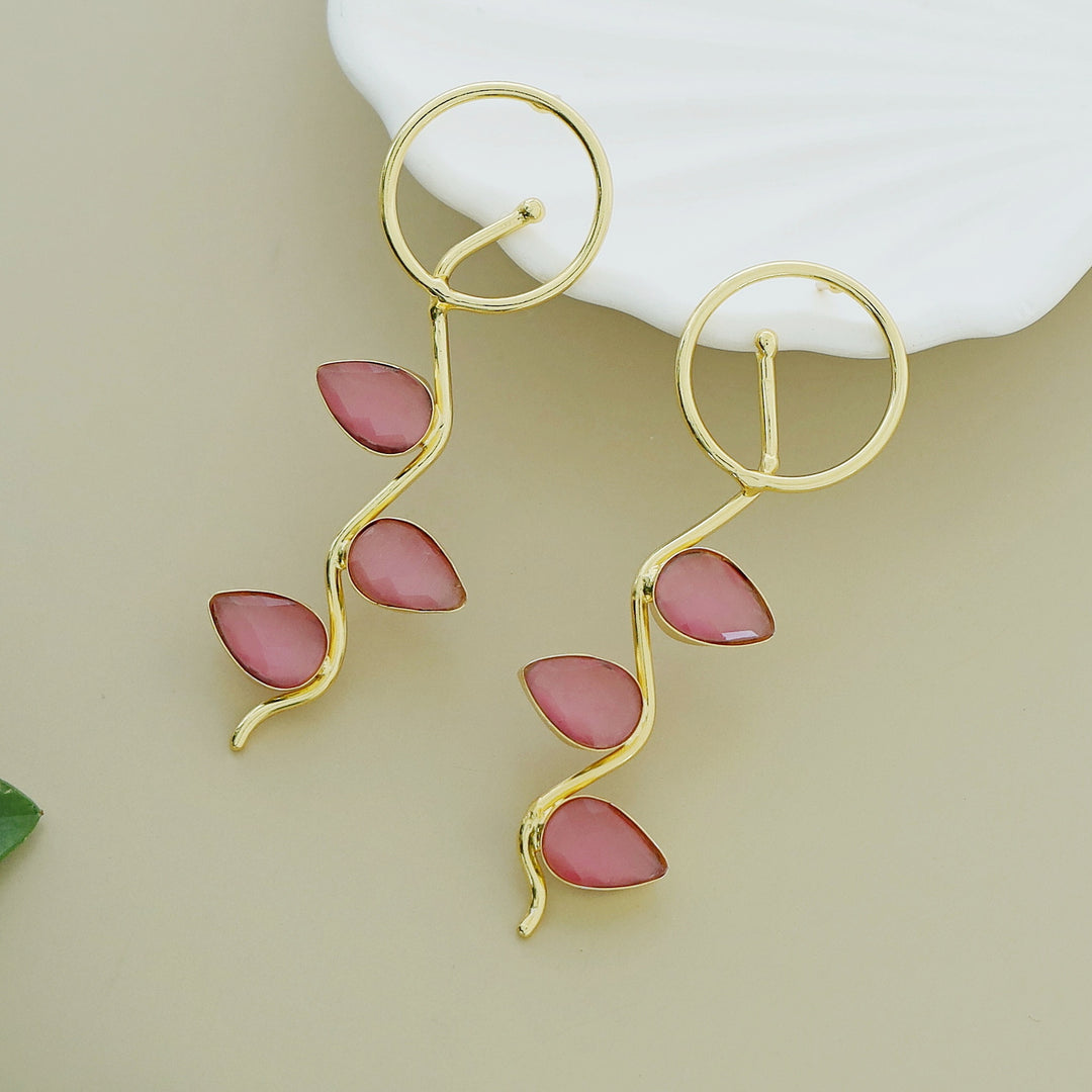 Sadie Golden Circle Glossy Leaf Earring