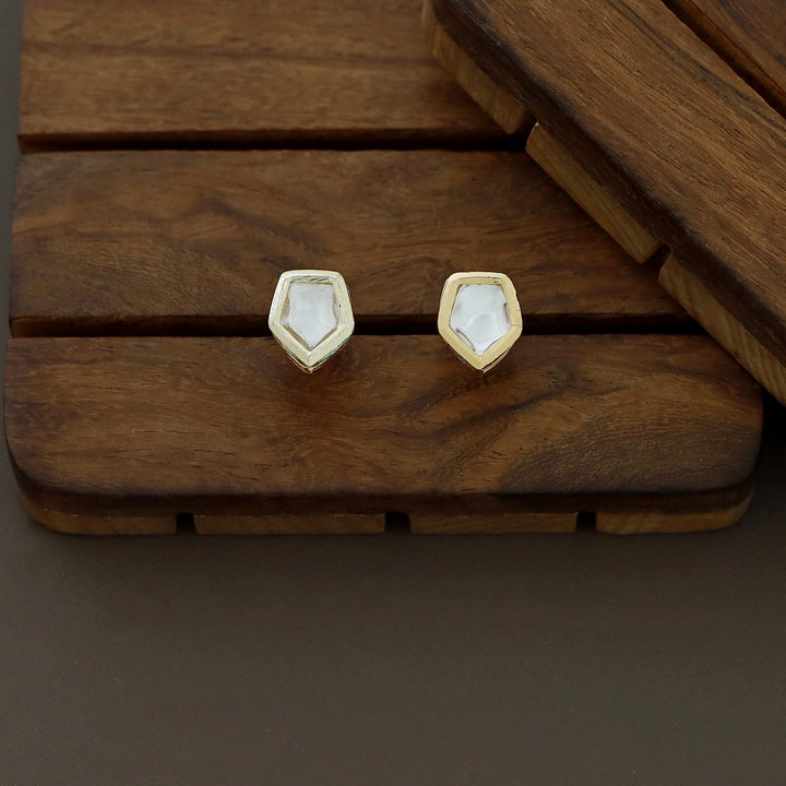 Kundan Single Layer Short Neckpiece With Stud