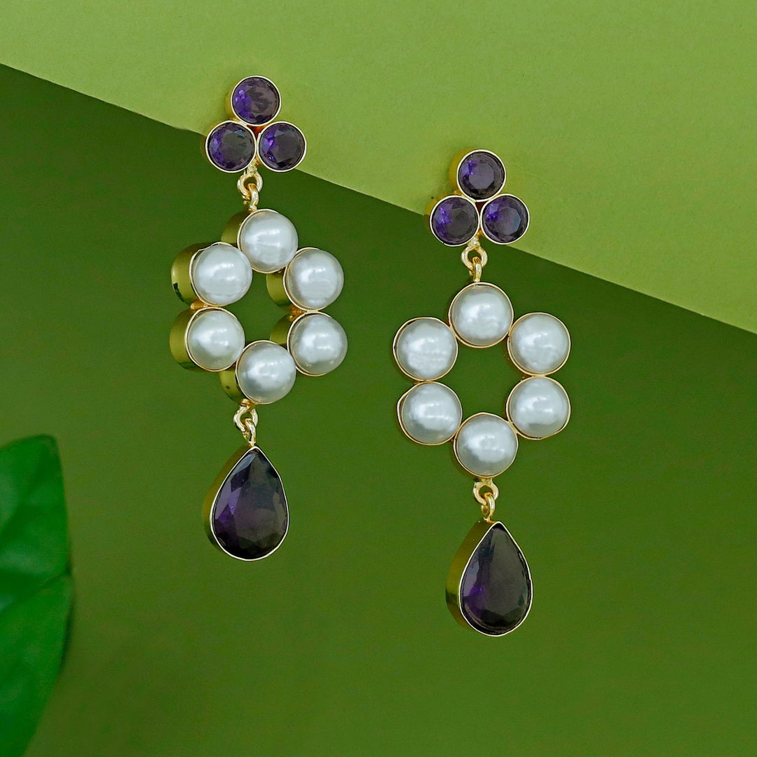 Izaan Glossy Drop Pearl Flower Earring