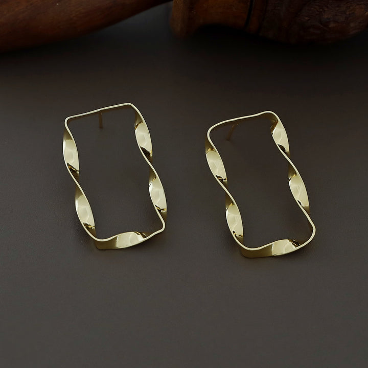 Reinaa Golden Twisted Rectangle Earring