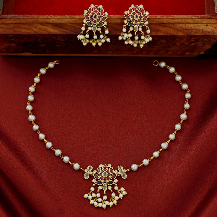 Tamasi Pearl Padhma Short Neckpiece With Earring