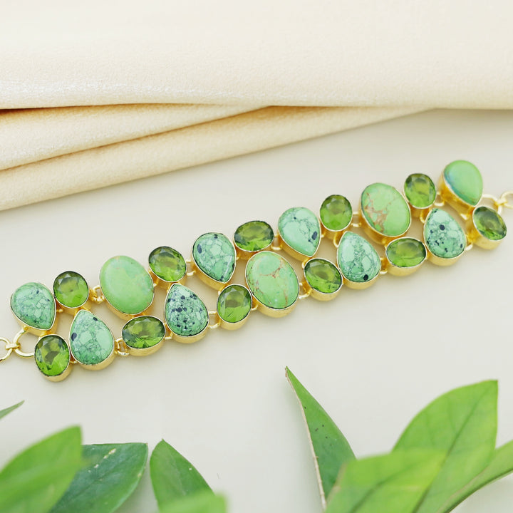 Shovia Choker