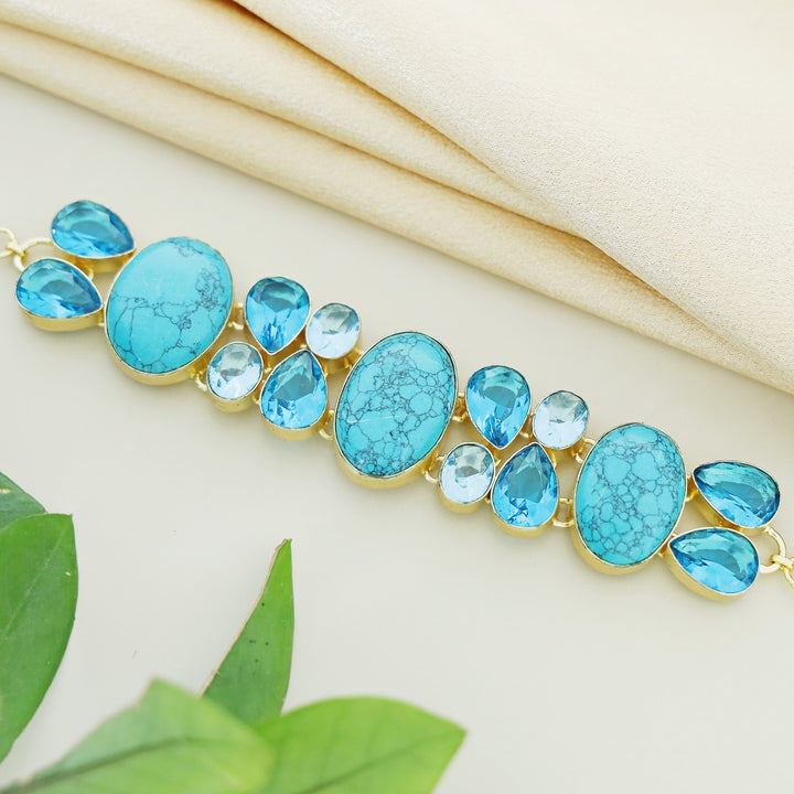 Flavina Choker