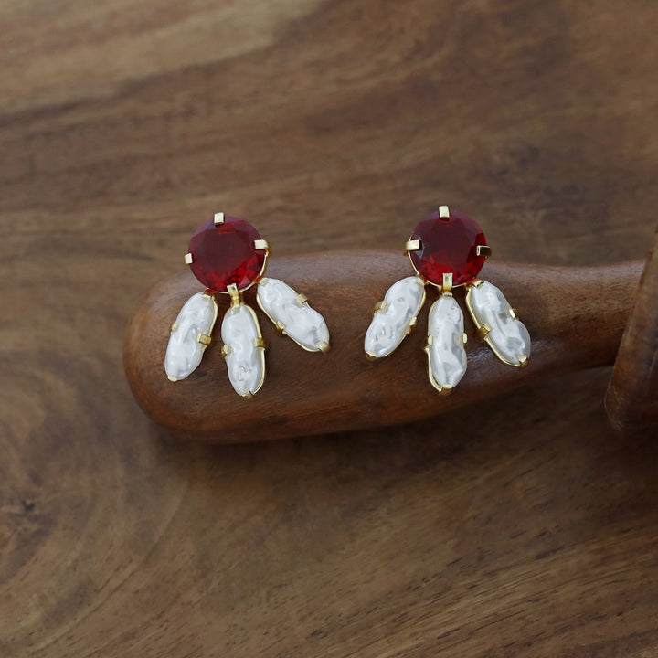 Emery Glossy Circle And Tri Baroque Earring