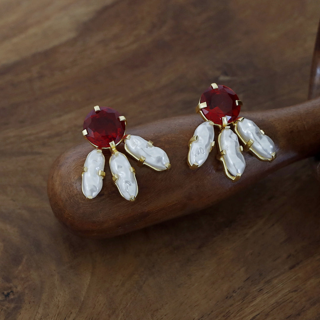 Emery Glossy Circle And Tri Baroque Earring