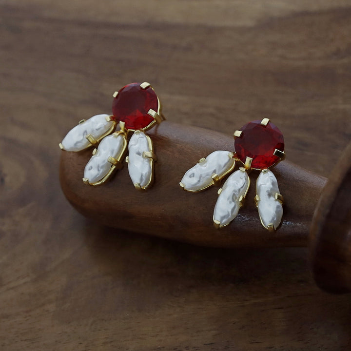 Emery Glossy Circle And Tri Baroque Earring