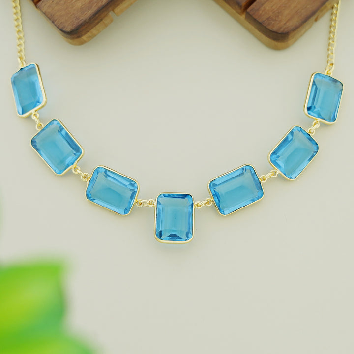 Zenia Rectangle Glossy Neckpiece