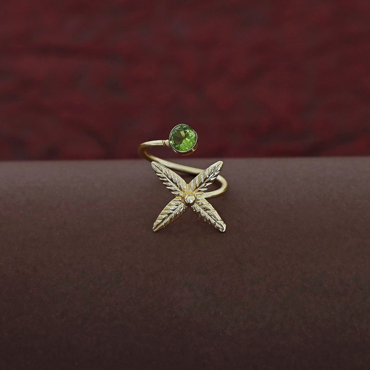 Eira Golden Floral Glossy Ring