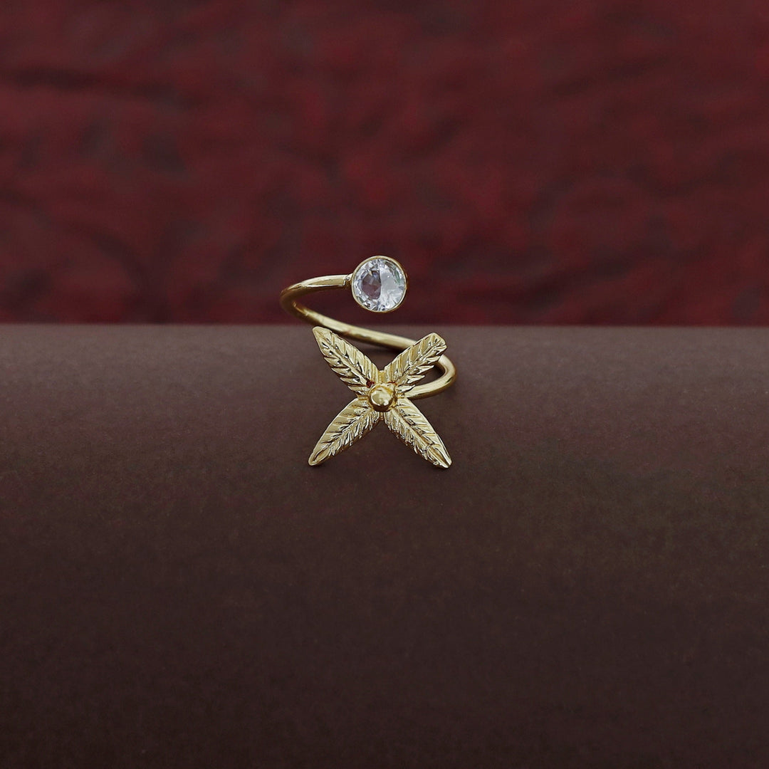 Eira Golden Floral Glossy Ring