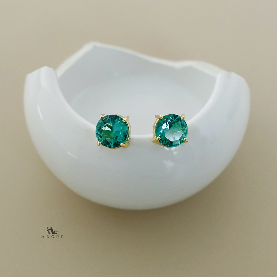 Chloe Round Claw Glossy Stud