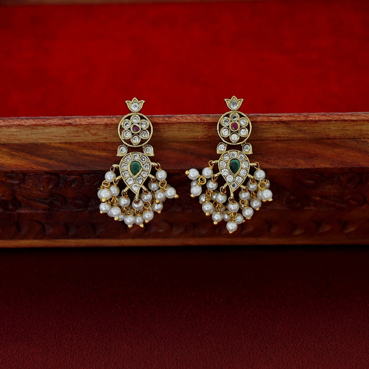 Premium Akanshi Pearl Bridal Short Neckpiece With Earring