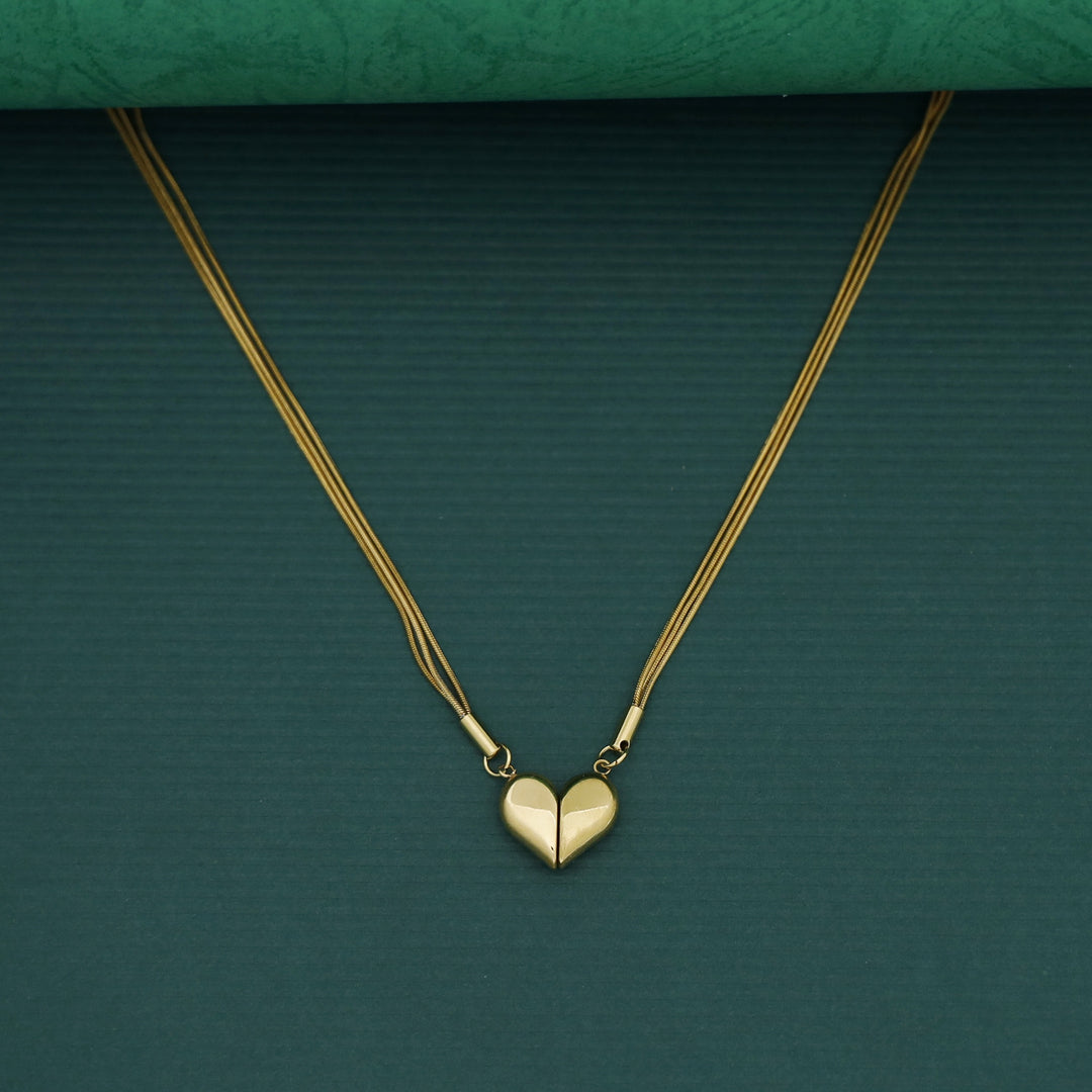 Manon Detachable Heart Neckpiece