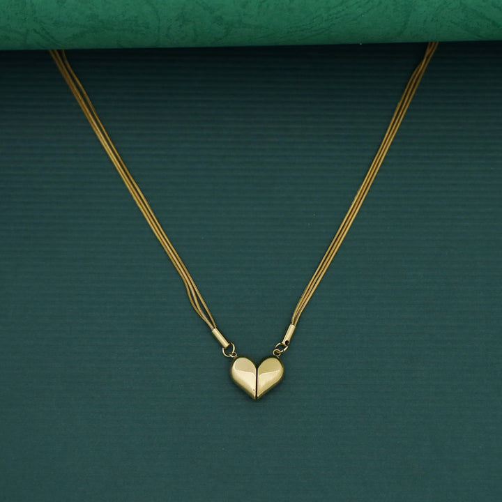 Manon Detachable Heart Neckpiece
