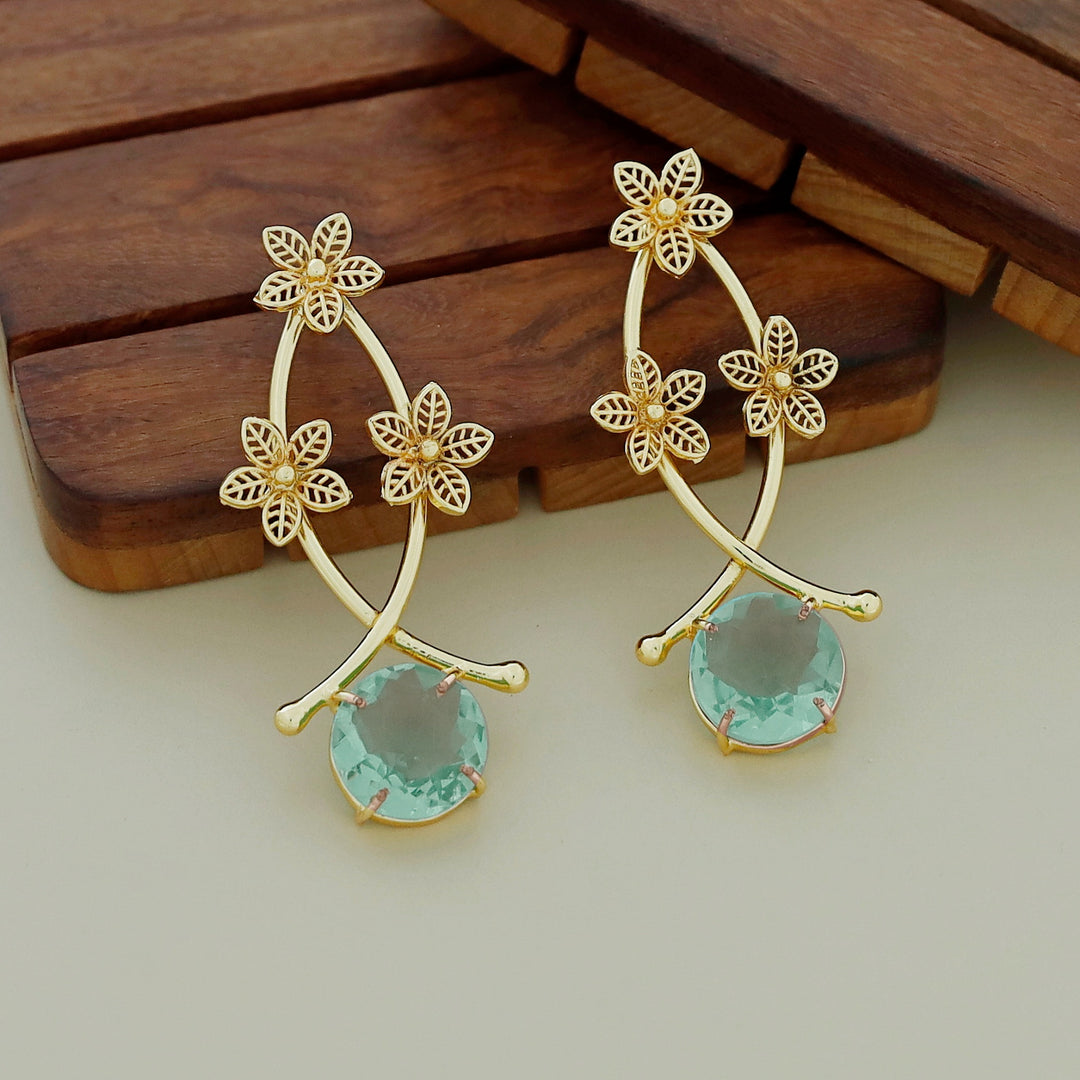 Anara Tri Flower Glossy Claw Earring