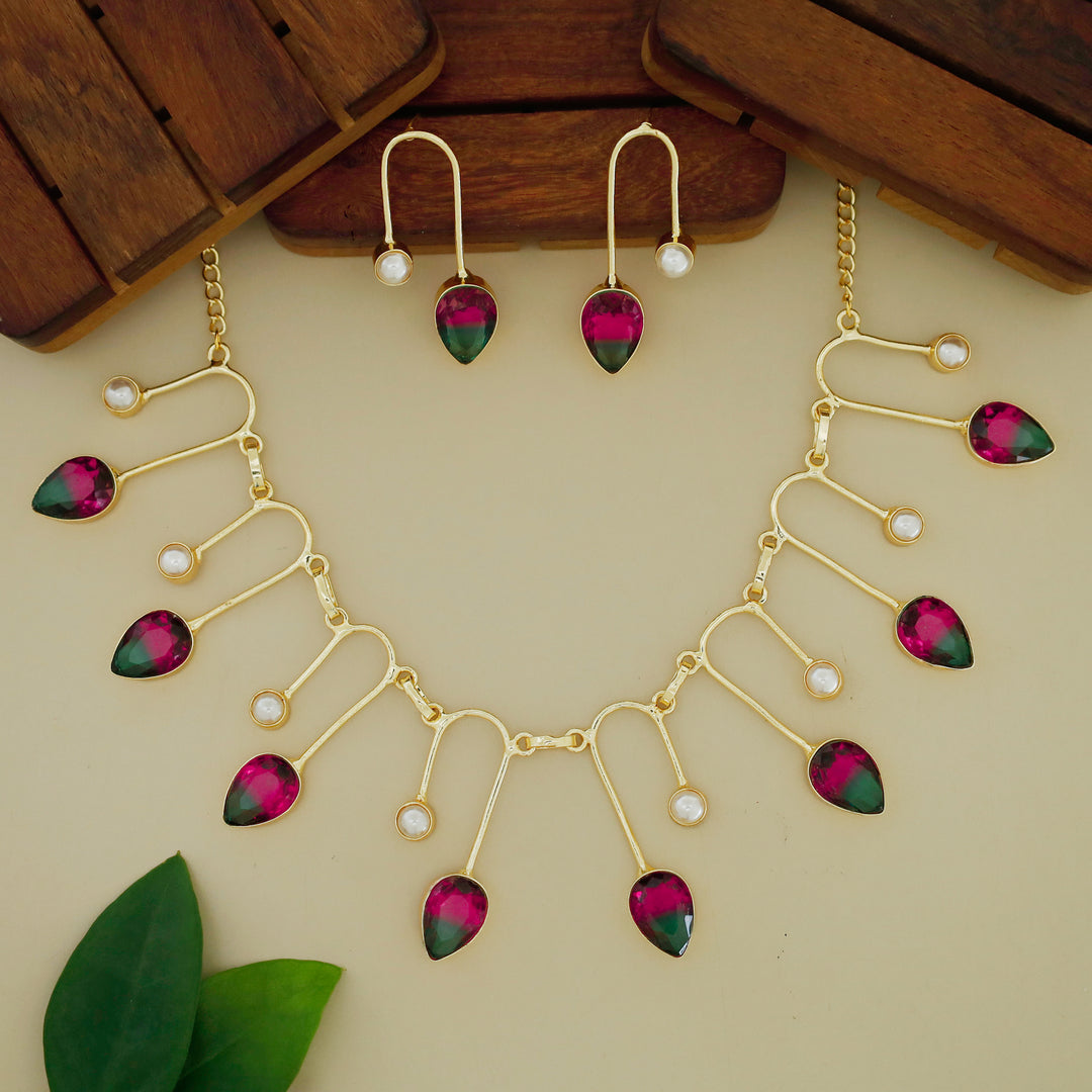 Delta Golden Glossy Drop Pearl Neckpiece With Earring